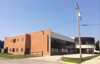 LENDER OWNED Office / Flex / Industrial Building (Former School / Training Facility) in Melrose Park