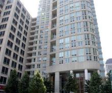 345 N LaSalle – 1 Bedroom CORNER UNIT High-Rise Apartment in River North