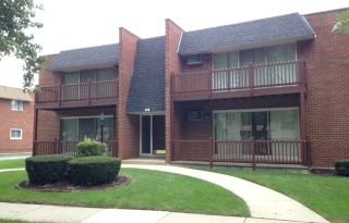Lender Owned Condo in Glenwood – Large Living Space / Bedrooms and Patio