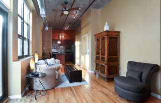 River North Penthouse 1-Bedroom With In-Unit Laundry & Balcony For Sublease