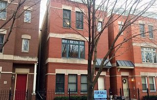 University Village Upgraded 2 Bedroom Condo with Parking For Sale in Little Italy