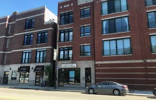 Roscoe Village Retail / Salon Space For Lease on Belmont at Damen