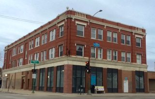 Humboldt Park Newly Rehabbed Apartment For Lease 2 Blocks from The 606