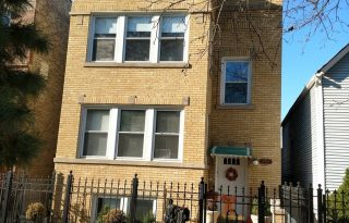 Irving Park 2-Bedroom / 1-Bathroom Apartment For Lease on Whipple