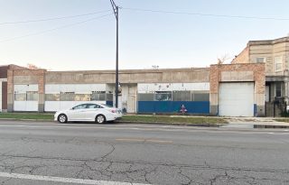 West Garfield Park Industrial Building For Sale Near Cicero Avenue
