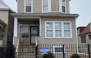 South Shore 3-Bedroom / 1-Bathroom Apartment For Lease