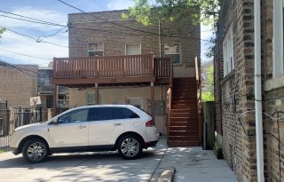 East Garfield Park Updated 2-Bedroom / 1-Bathroom Apartment For Lease