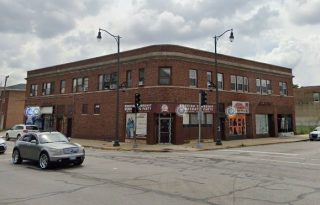 Maywood Corner Retail / Office Spaces For Lease on 17th & Madison