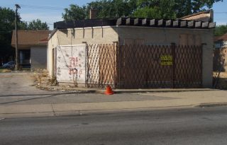 West Pullman Commercial Building For Sale on 119th St