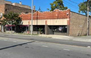 Humboldt Park Retail / Office Building For Sale on Division